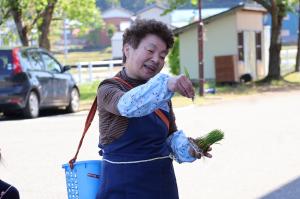 わかりやすく指導する地域農家