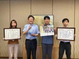 新潟県広報コンクールの受賞報告の様子