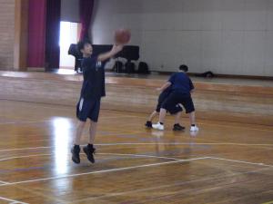 １