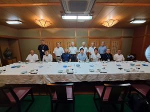 各地域コミュニティ会長の皆様との意見交換会の様子