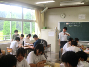 師③