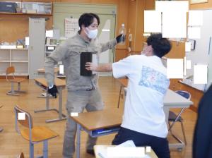 不審者対応訓練③