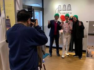 第一ニットでの月間にいがたの取材の様子