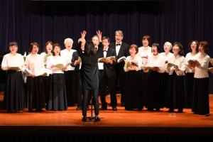 アルカディア混声合唱団の演奏の様子