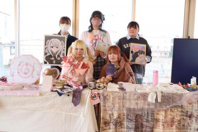 昨年のメンバーと新たな学生メンバーたち