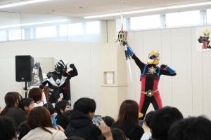 ヒーローショーの様子