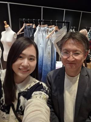 見附市出身のデザイナー山田萌永さんが出展する展示会の様子