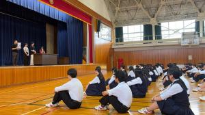 見附高校でのPR活動の様子