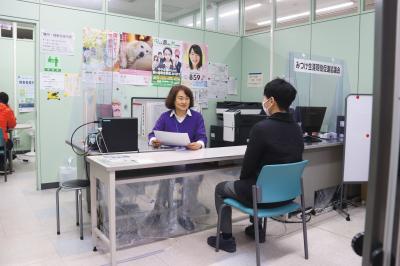 雇用情報コーナー写真