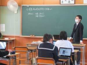 2年生社会授業の様子
