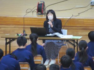 学年主任の説明