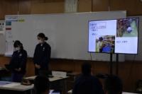 会議室での発表の様子