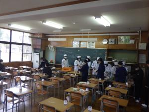 給食