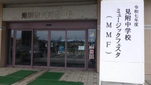 １