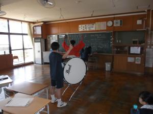 １