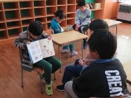ペア読み聞かせ