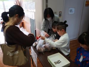 販売1