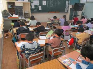 1年生　書初め大会2