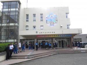 あいさつ運動の様子