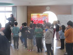 合奏の練習をしている様子