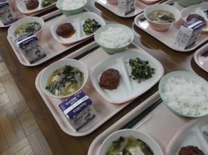 給食2