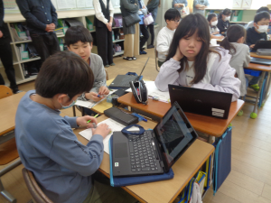 R8 1学期学習参観　その2
